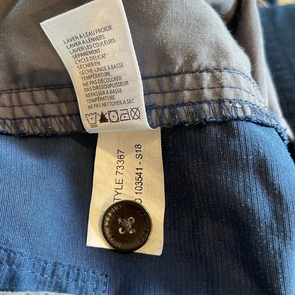 Royal Robbins Navy Blue Shorts L